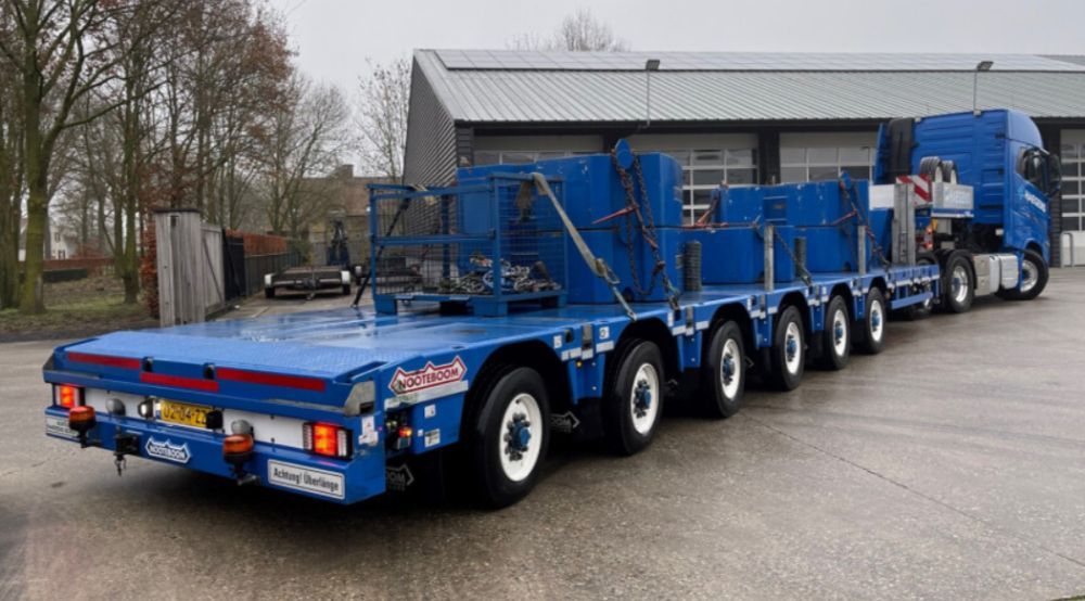 Volvo FH5 Globetrotter 6x4 MCO-PX Lowloader 6 Axle 'Haegens 